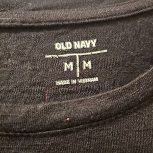 Old Navy Black T-Shirt